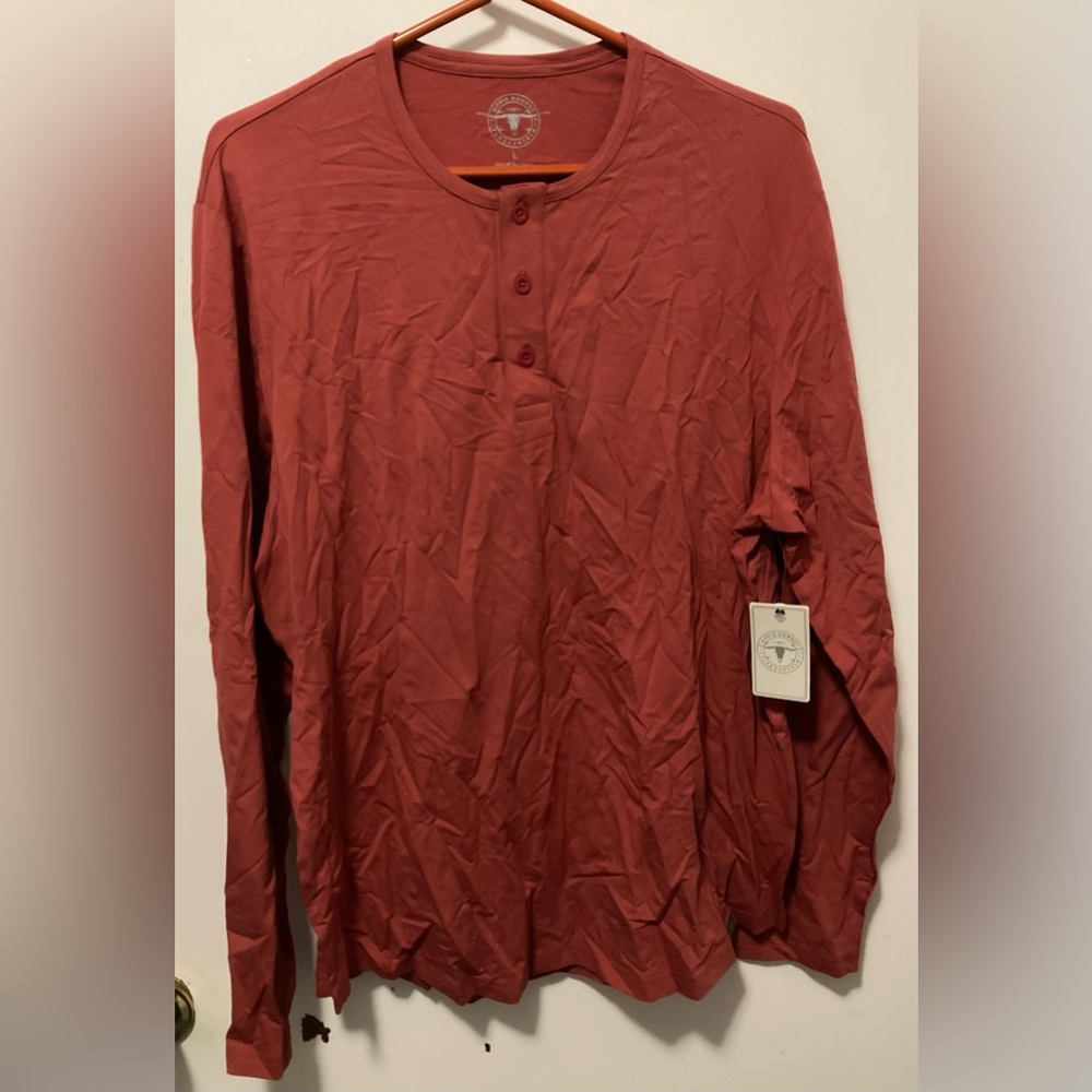 Flag & Anthem Hippie Cowboy Men's Red Henley Neck Long Sleeve Shirt Size Large L